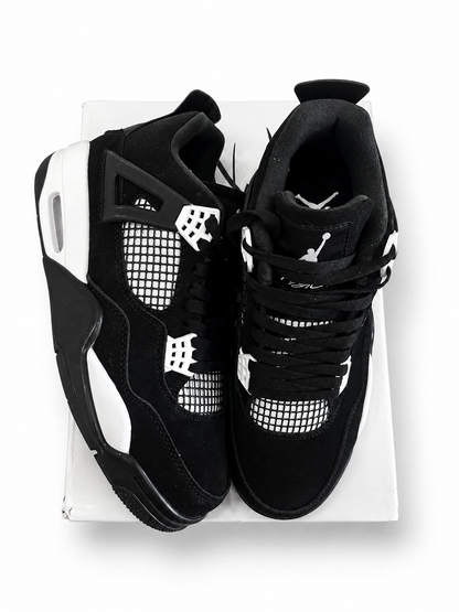 Jordan 4 “White Thunder”